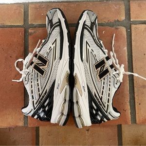 Gently used New Balance 1906R sneakers | M10/W11.5